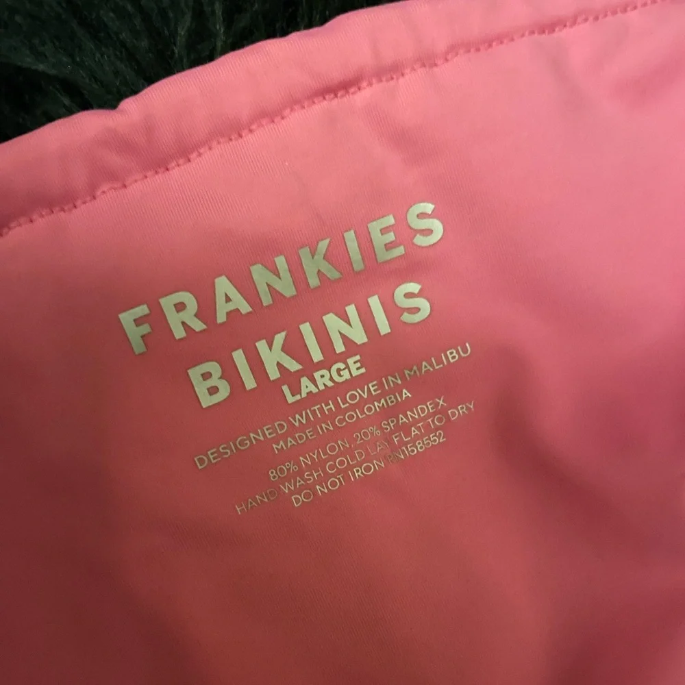 Frankie’s Bikinis NWOT Tia String Bikini Bottoms in Creative Pink Morrison Large